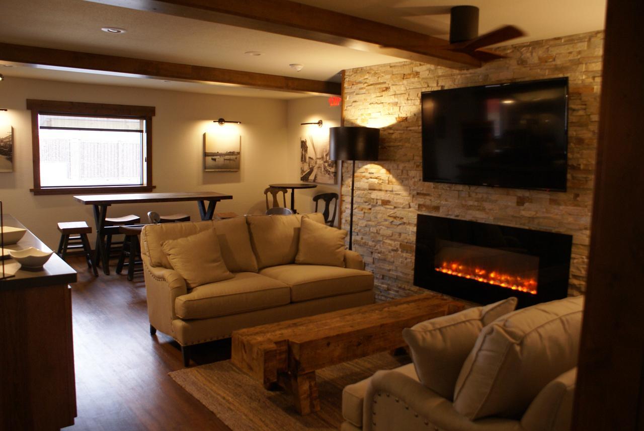 Boarders Inn & Suites By Cobblestone Hotels - Syracuse Exteriör bild